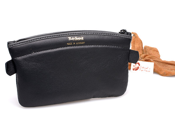 Butz Choquin Tobacco Pouch Lammnappa  Butz Choquin Tobacco Pouch Lammnappa